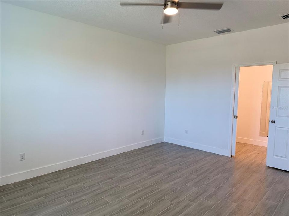 For Rent: $1,995 (3 beds, 2 baths, 1656 Square Feet)