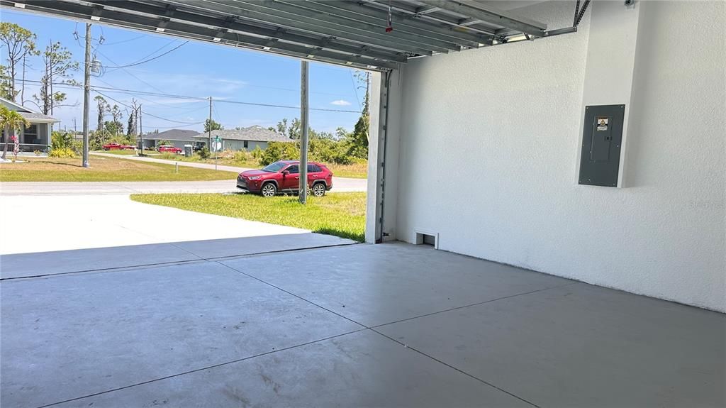 For Rent: $1,995 (3 beds, 2 baths, 1656 Square Feet)