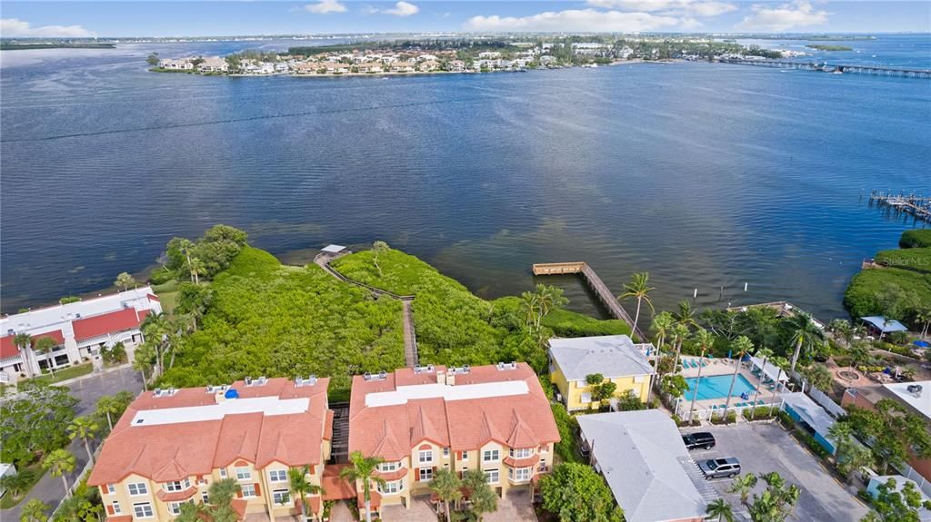 На продажу: $1,295,000 (3 спален, 2 ванн, 1722 Квадратных фут)