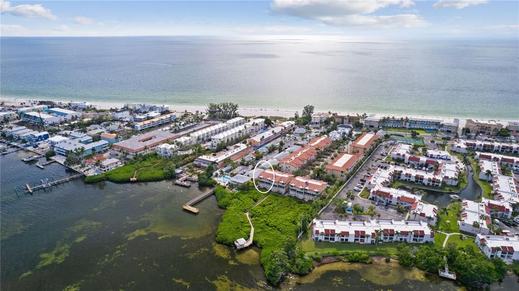 На продажу: $1,295,000 (3 спален, 2 ванн, 1722 Квадратных фут)