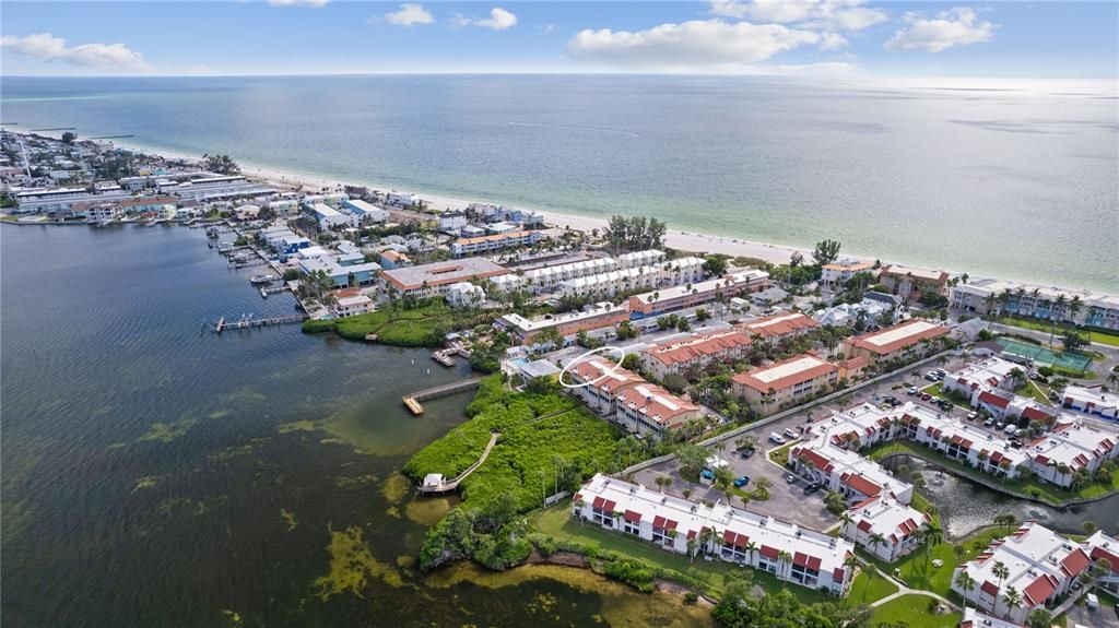 На продажу: $1,295,000 (3 спален, 2 ванн, 1722 Квадратных фут)