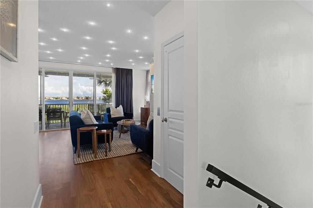 На продажу: $1,295,000 (3 спален, 2 ванн, 1722 Квадратных фут)