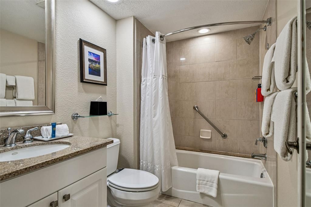 En Venta: $275,000 (1 camas, 1 baños, 825 Pies cuadrados)