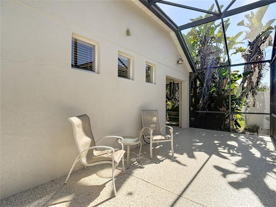 Active With Contract: $325,000 (3 beds, 2 baths, 1412 Square Feet)