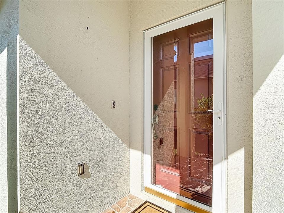 Active With Contract: $325,000 (3 beds, 2 baths, 1412 Square Feet)