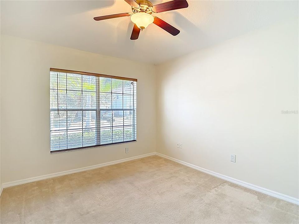 Active With Contract: $325,000 (3 beds, 2 baths, 1412 Square Feet)