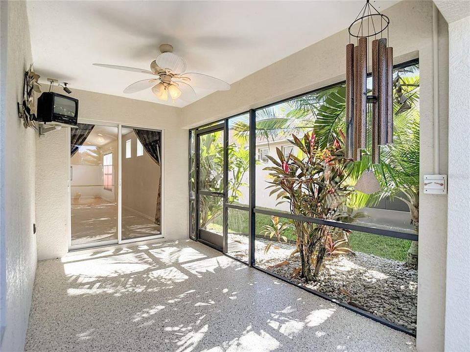 Active With Contract: $325,000 (3 beds, 2 baths, 1412 Square Feet)