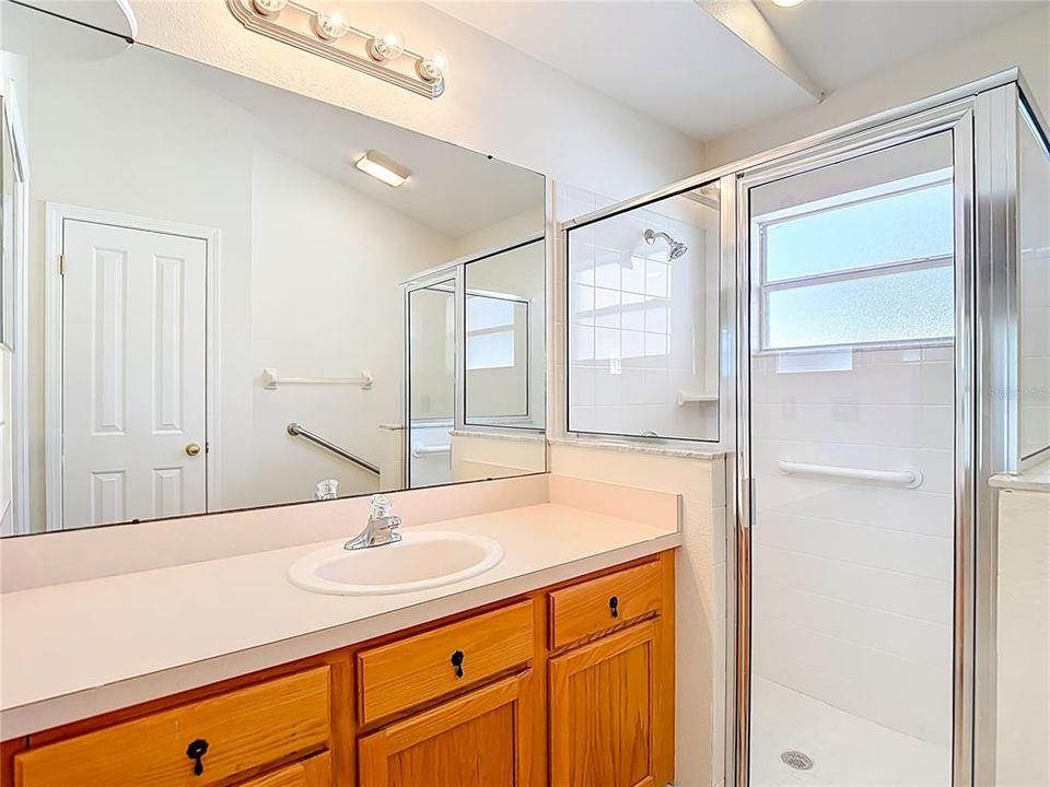 Active With Contract: $325,000 (3 beds, 2 baths, 1412 Square Feet)