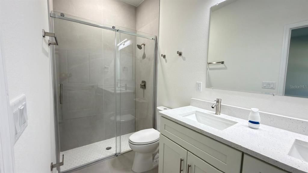 待售: $289,000 (4 贝兹, 2 浴室, 1660 平方英尺)