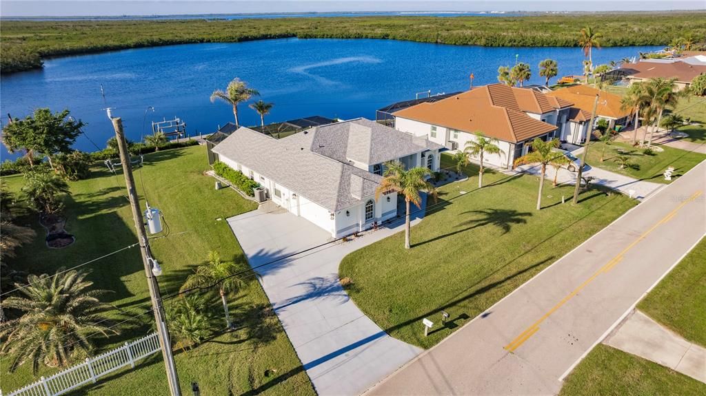 待售: $839,900 (3 贝兹, 2 浴室, 2099 平方英尺)