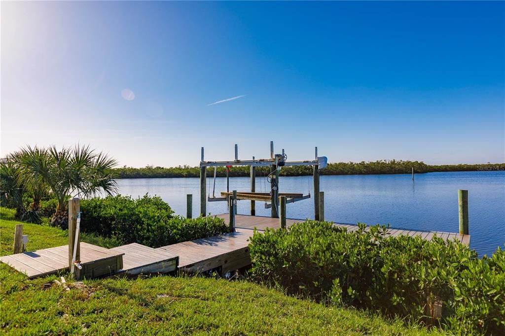 待售: $839,900 (3 贝兹, 2 浴室, 2099 平方英尺)