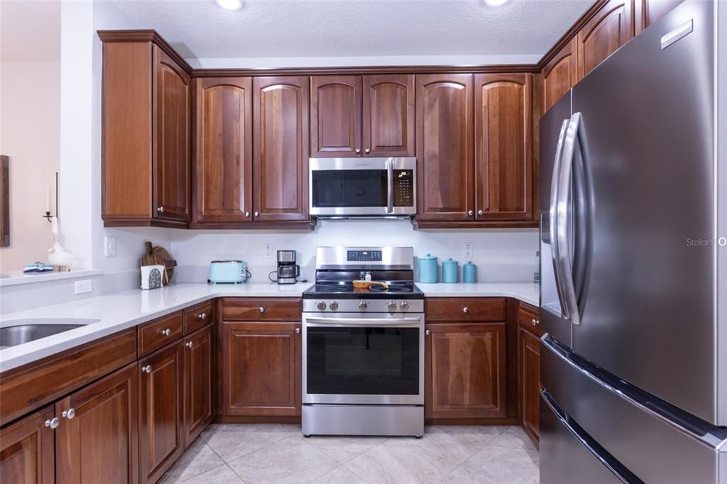 На продажу: $409,000 (3 спален, 2 ванн, 1575 Квадратных фут)