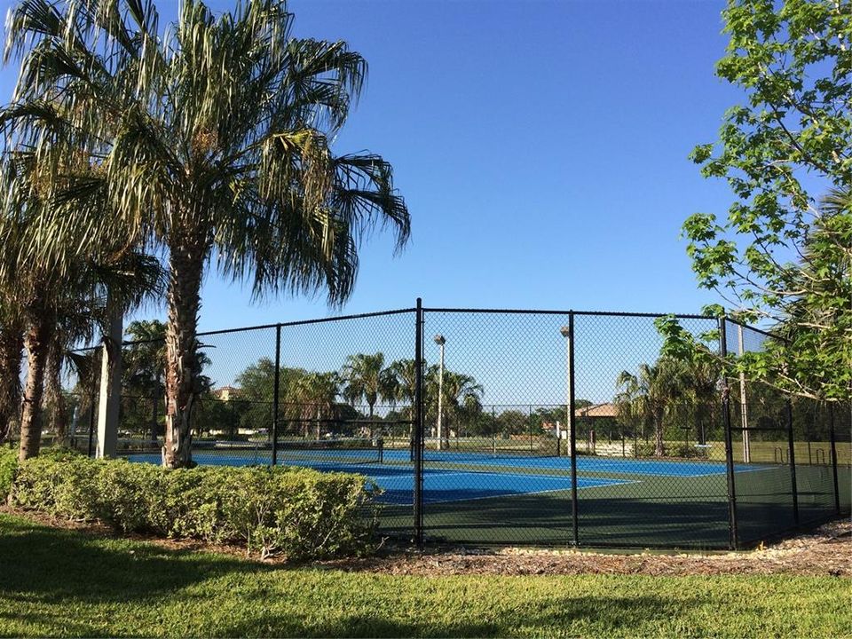 На продажу: $409,000 (3 спален, 2 ванн, 1575 Квадратных фут)