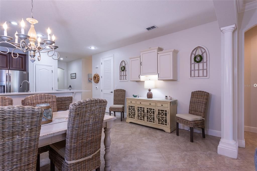 На продажу: $409,000 (3 спален, 2 ванн, 1575 Квадратных фут)