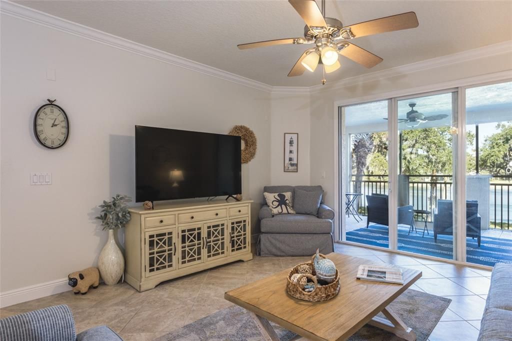 На продажу: $409,000 (3 спален, 2 ванн, 1575 Квадратных фут)