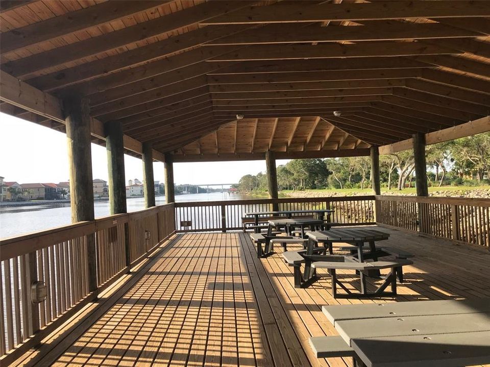 На продажу: $409,000 (3 спален, 2 ванн, 1575 Квадратных фут)