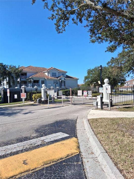 For Rent: $1,800 (2 beds, 2 baths, 1020 Square Feet)