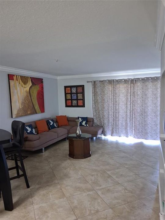 For Rent: $1,800 (2 beds, 2 baths, 1020 Square Feet)