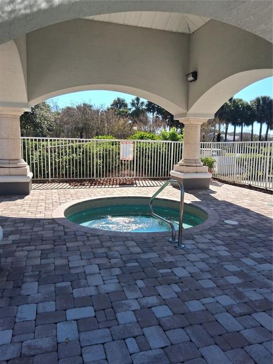 For Rent: $1,800 (2 beds, 2 baths, 1020 Square Feet)