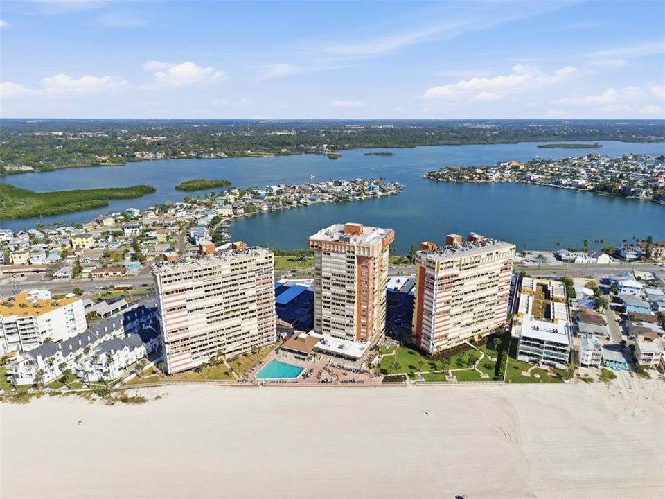 待售: $999,990 (3 贝兹, 3 浴室, 1789 平方英尺)