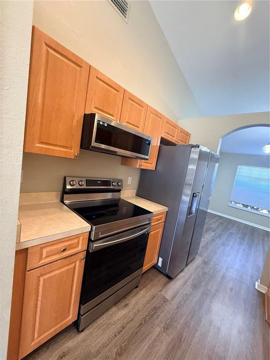 En Venta: $229,900 (3 camas, 2 baños, 1736 Pies cuadrados)