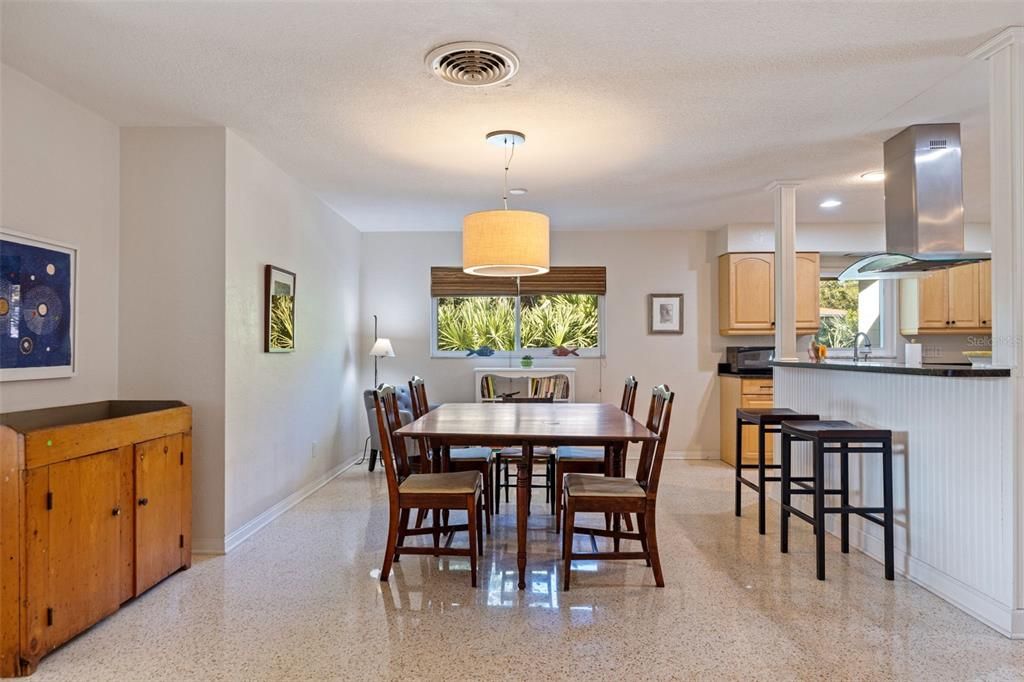 For Sale: $575,000 (4 beds, 2 baths, 1780 Square Feet)