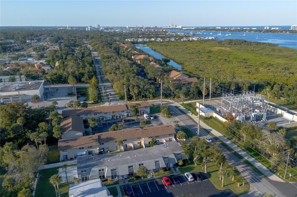 待售: $149,500 (2 贝兹, 1 浴室, 960 平方英尺)