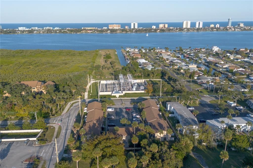 待售: $149,500 (2 贝兹, 1 浴室, 960 平方英尺)