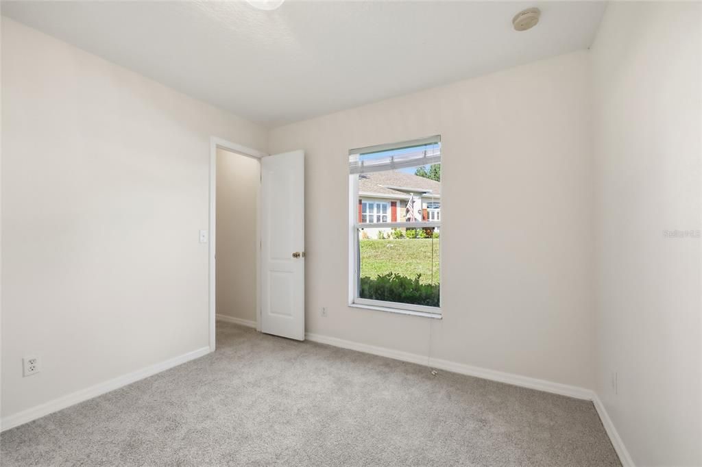 For Sale: $450,000 (4 beds, 2 baths, 2554 Square Feet)