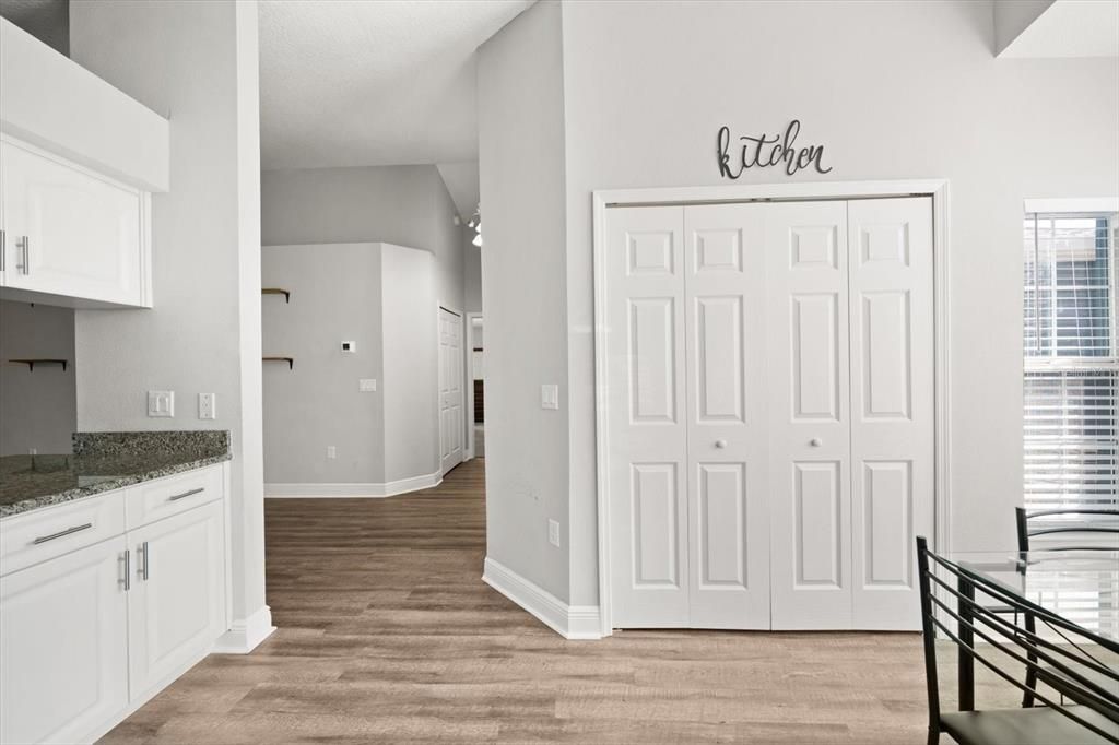 合同活跃: $309,000 (3 贝兹, 2 浴室, 1446 平方英尺)