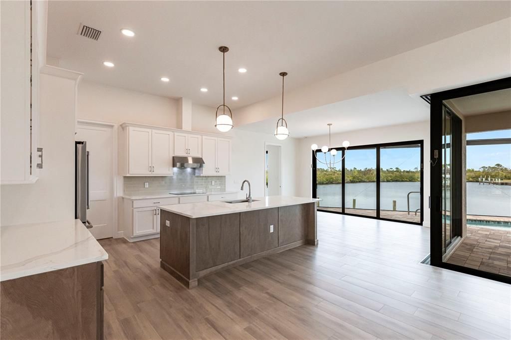 For Sale: $1,199,000 (4 beds, 2 baths, 2450 Square Feet)