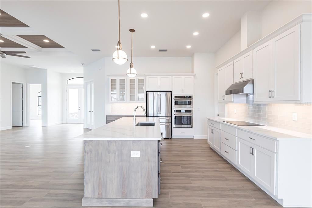 For Sale: $1,199,000 (4 beds, 2 baths, 2450 Square Feet)