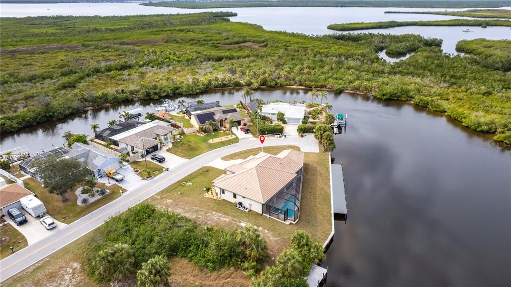 For Sale: $1,199,000 (4 beds, 2 baths, 2450 Square Feet)