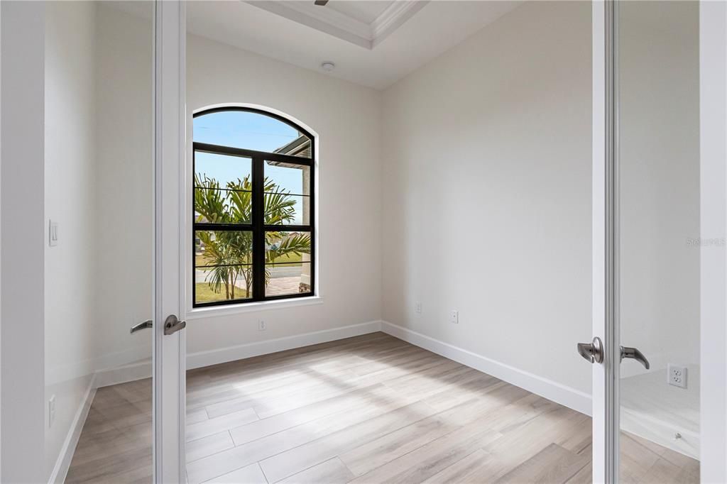 For Sale: $1,199,000 (4 beds, 2 baths, 2450 Square Feet)