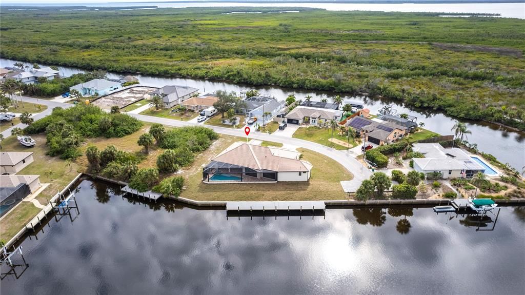 For Sale: $1,199,000 (4 beds, 2 baths, 2450 Square Feet)