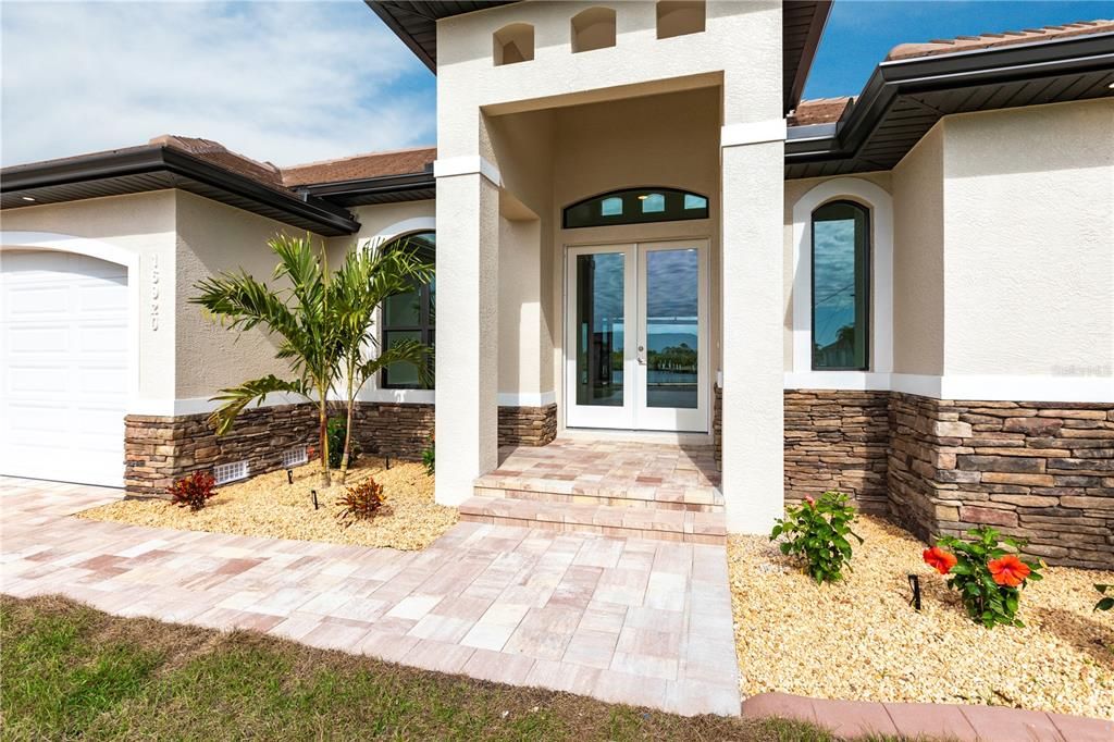 For Sale: $1,199,000 (4 beds, 2 baths, 2450 Square Feet)