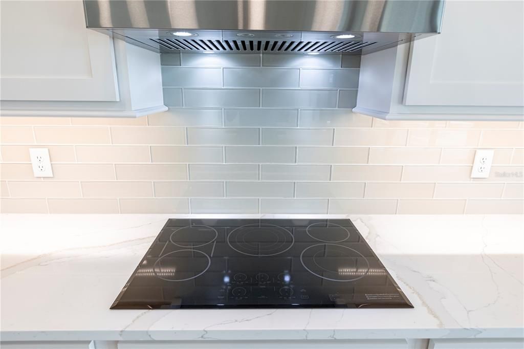 For Sale: $1,199,000 (4 beds, 2 baths, 2450 Square Feet)