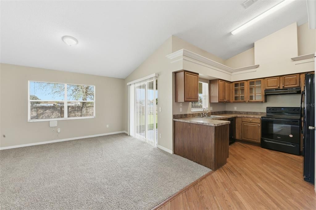 For Sale: $239,900 (3 beds, 2 baths, 1465 Square Feet)