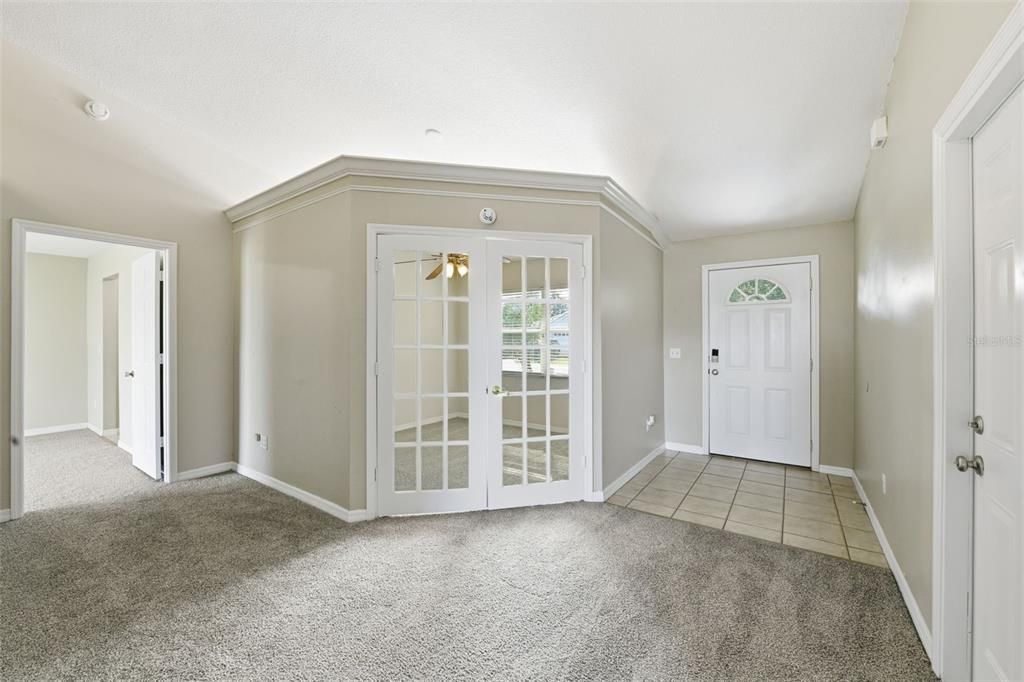 For Sale: $239,900 (3 beds, 2 baths, 1465 Square Feet)