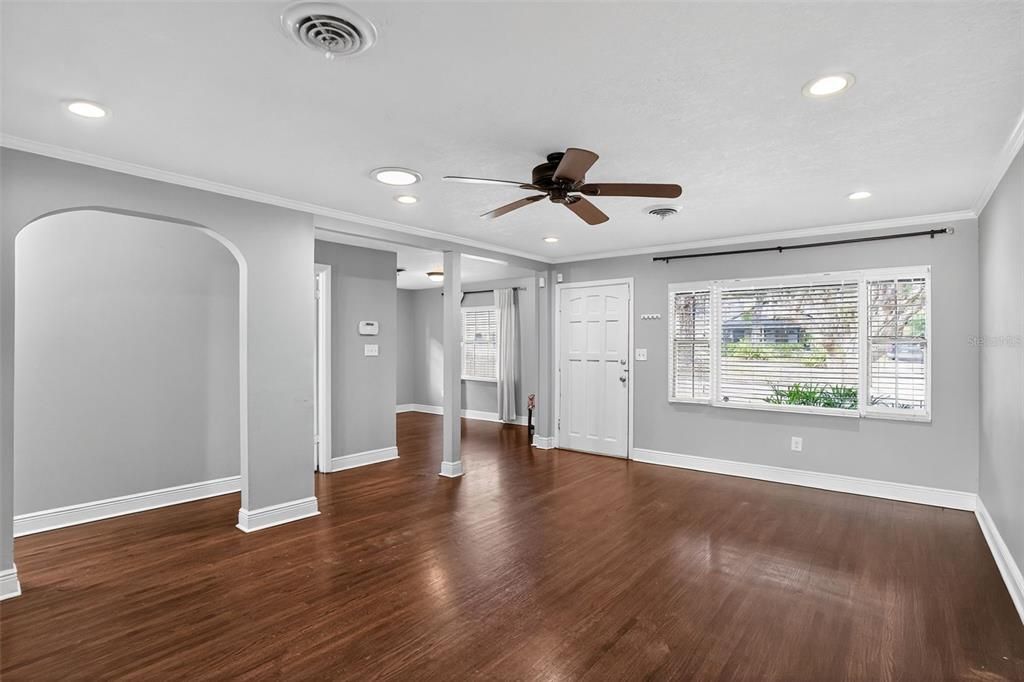 For Sale: $600,000 (3 beds, 2 baths, 1624 Square Feet)