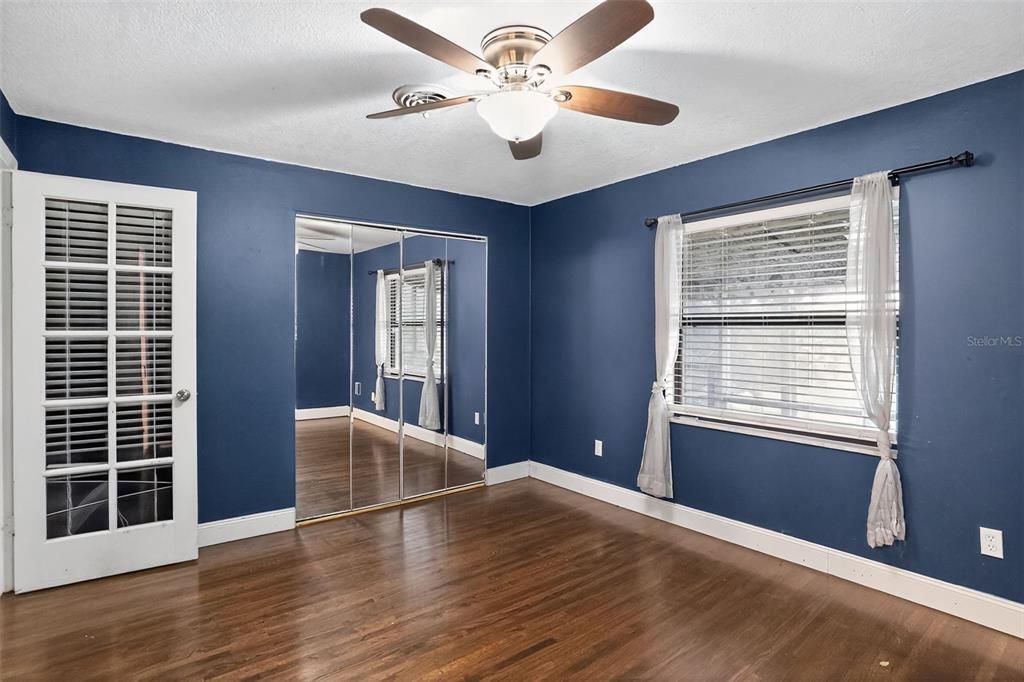 For Sale: $600,000 (3 beds, 2 baths, 1624 Square Feet)