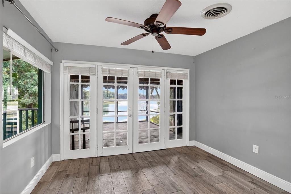 For Sale: $600,000 (3 beds, 2 baths, 1624 Square Feet)