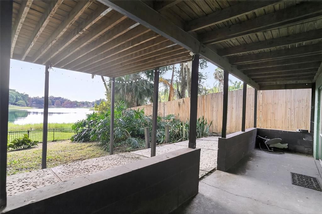 For Sale: $600,000 (3 beds, 2 baths, 1624 Square Feet)