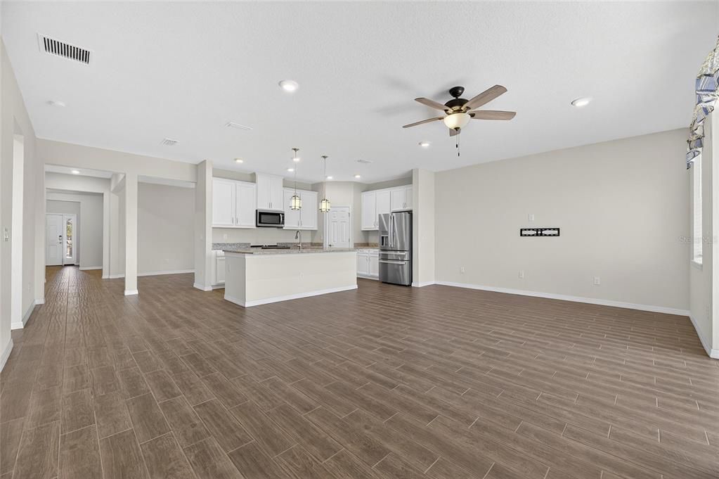 На продажу: $415,000 (3 спален, 2 ванн, 2236 Квадратных фут)