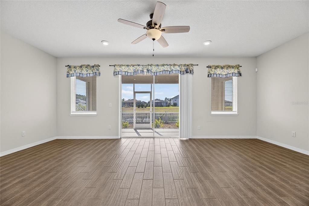 На продажу: $415,000 (3 спален, 2 ванн, 2236 Квадратных фут)