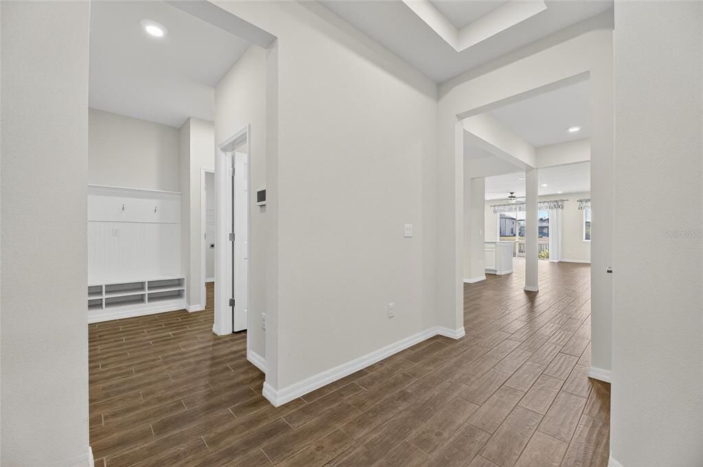 На продажу: $415,000 (3 спален, 2 ванн, 2236 Квадратных фут)