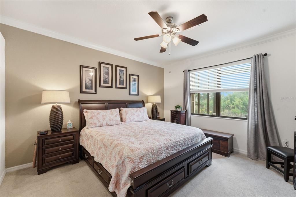 待售: $330,000 (2 贝兹, 2 浴室, 1568 平方英尺)