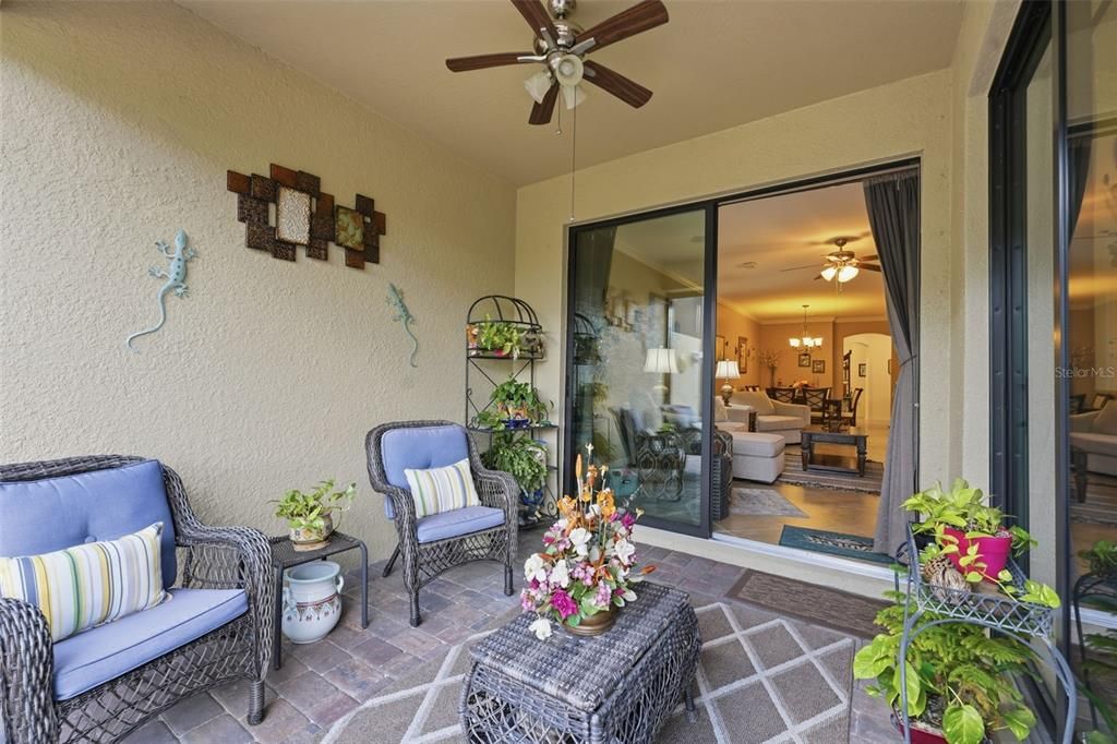 待售: $330,000 (2 贝兹, 2 浴室, 1568 平方英尺)