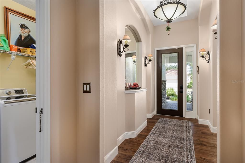 En Venta: $568,000 (4 camas, 3 baños, 2554 Pies cuadrados)