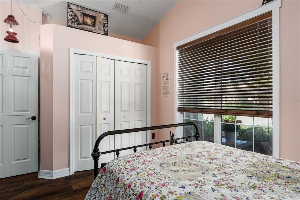 En Venta: $568,000 (4 camas, 3 baños, 2554 Pies cuadrados)